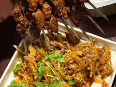 -三个大叔烤羊肉串·炭炉砂锅菜(西三旗店)