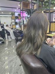 -藤野造型烫染·漂发