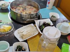 -四季喧黔味豆米火锅(万达广场店)