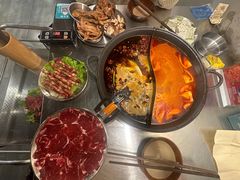 -鹿鸣山草本茶香火锅(园西路店)
