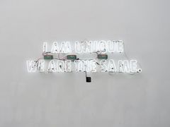 -UNI UNI(环亚凯瑟琳店)