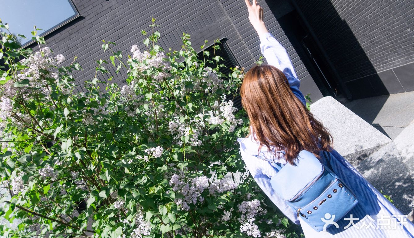 ️ 连衣裙 TAG 在韩国小众设计师集合店买到的