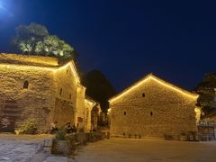 -高荡千年布依古寨旅游景区