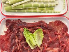 -毛辣果·贵州红酸汤牛肉火锅(西单店)