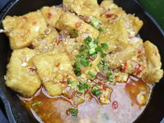 -云海肴·汽锅鸡·云南菜(天山百盛优客店)