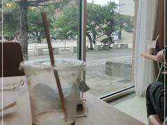 -中国油画院咖啡馆