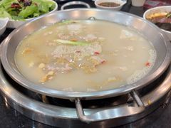 -老来福·非遗酸汤兔(凯旋路店)