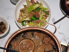 -关东小磨东北菜(漕河泾印象城店)