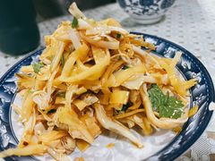 -蜗牛小馆醉乡民谣云南菜(惠新西里店)