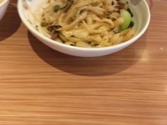 -顺溜·手工刀削面·黑金店(铜锣湾店)