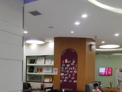 -雅悦齿科(顾村公园店)