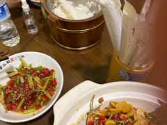 -富正毅三下锅·湘西韵味(天门山索道店)