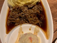 -玛格萝妮(汇智国际商业中心店)