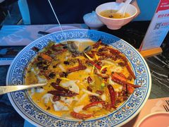 -桂二老坛酸菜鱼(三街两巷店)