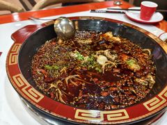 -烧哥美蛙肥肠鱼火锅·十五年社区店