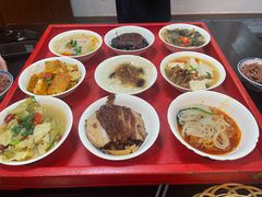 -蓝田九大碗民俗食府(蓝田店)