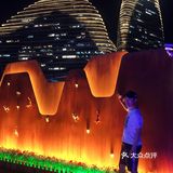 夜店酒吧风的火锅店——大隐