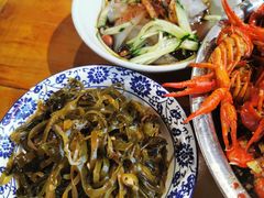 -琥珀老六龙虾(四里河店)