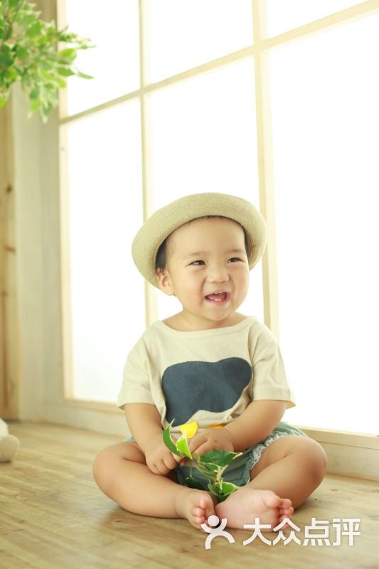 会员图片 阮溪筝上传的图片 喜欢 举报 阮溪筝 评价: 选片师:李玲