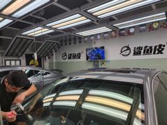 -鲨鱼皮汽车凹陷玻璃修复(静安店)