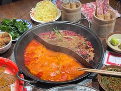 -萍姐火锅·公路夜市(武汉首店)