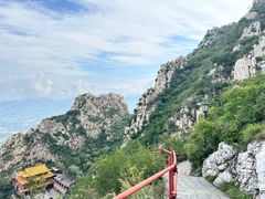 -鸡鸣山旅游风景区