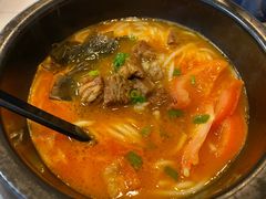 -灵芝妹子海鲜米线(香炉礁山姆店)