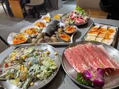 -围炉肉舍•炭烤活鳗•丹东海鲜烤肉(步行街店)