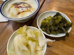 -云阿蛮云南生烫牛肉米线(奉贤路店)