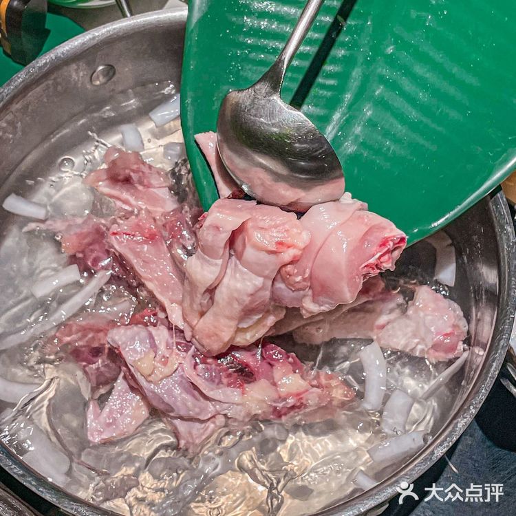 深圳必吃椰子鸡,四季椰林鸡和汤都太美味了