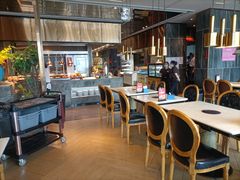 -吉布鲁牛排海鲜自助(假日国际店)