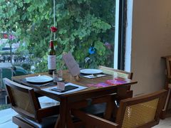 -Mark&Mars Restaurant