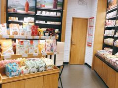 零售区-良品铺子(五角场万达店)
