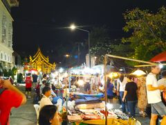 -周日夜市