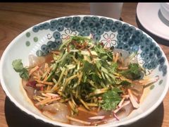 手工粗粮大拉皮-上关雪東北菜(中房金谊店)