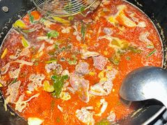 -贵厨酸汤牛肉(小十字店)