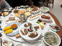 -梅利汴京烤鸭•开封豫菜地标店(东大街店)