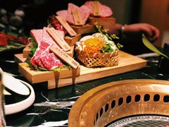 -山川小町·极番烧肉(新地假日广场店)