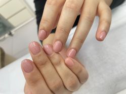 -赢韵美甲美睫瑞士净斑中心
