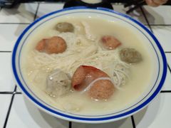 -肥汁米蘭香港米线(长宁来福士店)