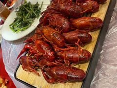 -肥肥虾庄·金牌油焖大虾(汉口城市广场店)