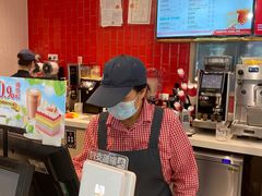 -85度C(生甜甜圈研究工坊·上海平凉店)
