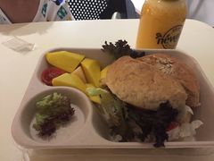 金枪鱼鸡肉欧包-innewgogo纽麦轻食(滨北店)