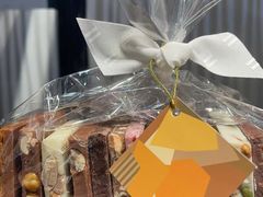 -Laderach 莱德拉(上海环贸iapm店)