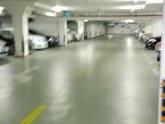 -新虹桥企业天地-地下停车场
