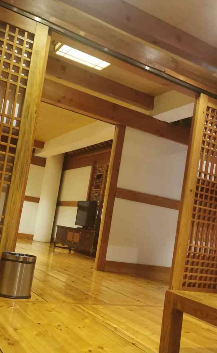 箐瓦台休闲养生会所-"当年开张时候的元旦,排队等钥匙的大厅都等.