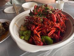 -肥小宝·金牌油焖大虾(襄阳龙虾地标店)