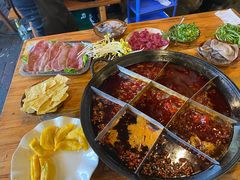 -岗上渣渣老火锅(两路口店)