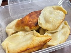 -黄阿姨锅贴大王(万航渡路店)