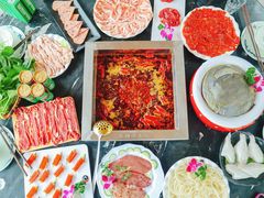 -二荆条·蜀鲜汇城市森林火锅